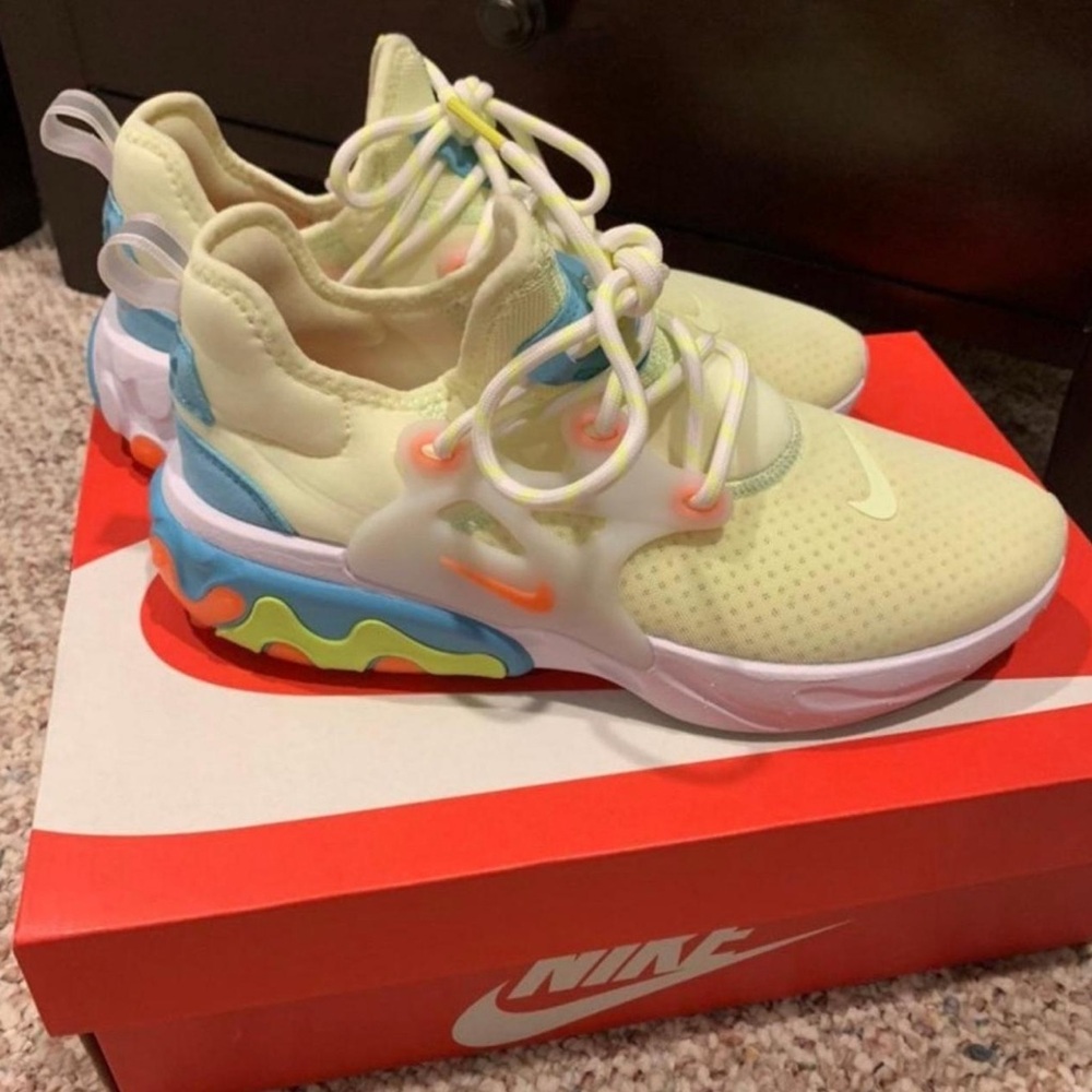 Women’s Size 8.5 - Nike React Presto Psychedelic Lava Brand New Without Box